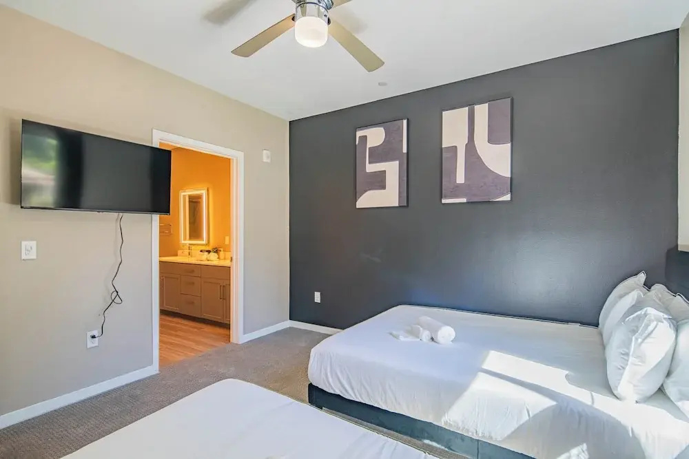 Deluxe Apartment