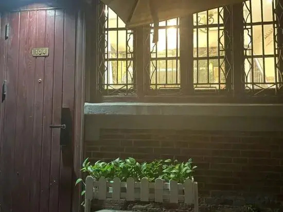 Ling Homestay (Jing'an Temple Branch)