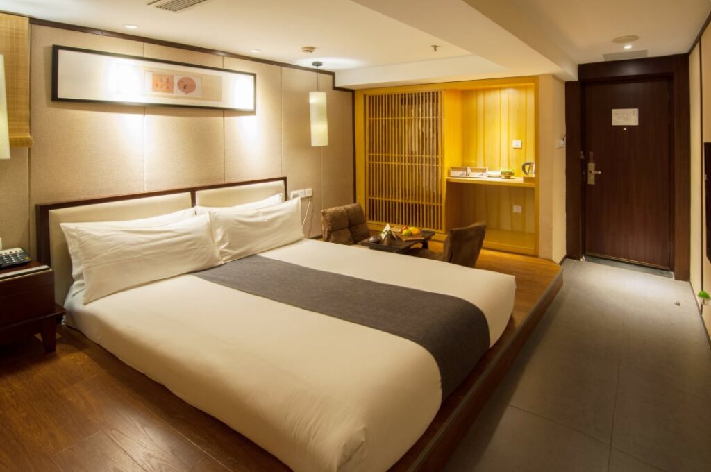 The Hotel Zen Urban Resort by null