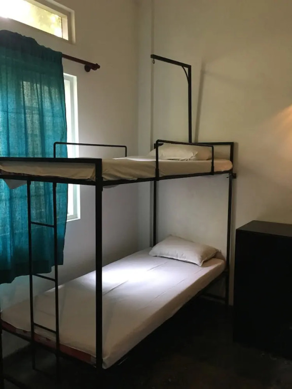 Colombo Beach Hostel