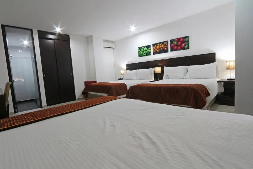 Standard Triple room