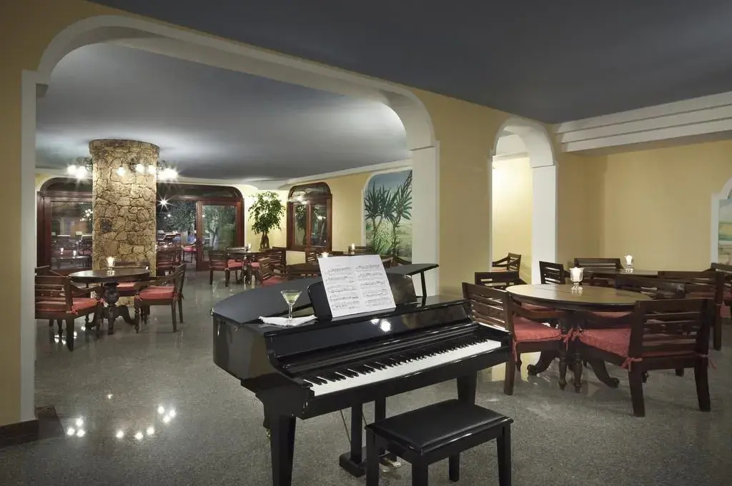 Cala Ginepro Hotel Resort - Général