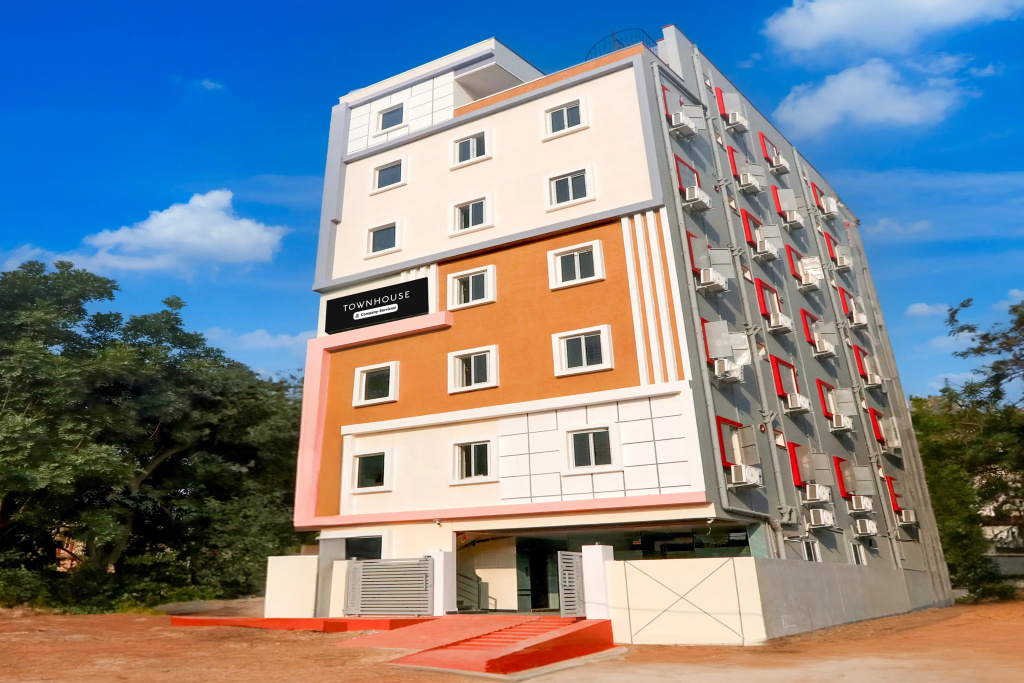 Townhouse Nanak Ram Guda Near WaveRock SEZ