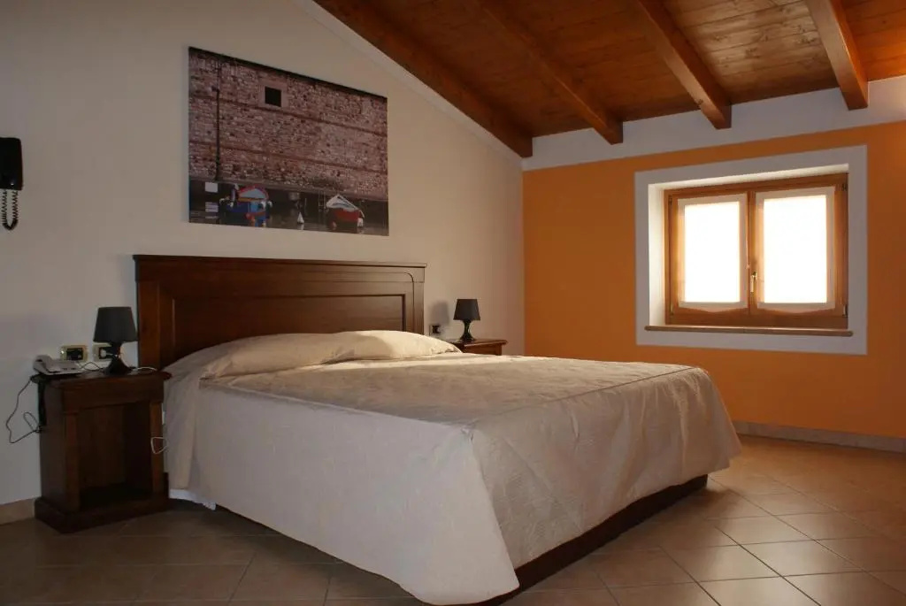Standard Double room (full double bed)