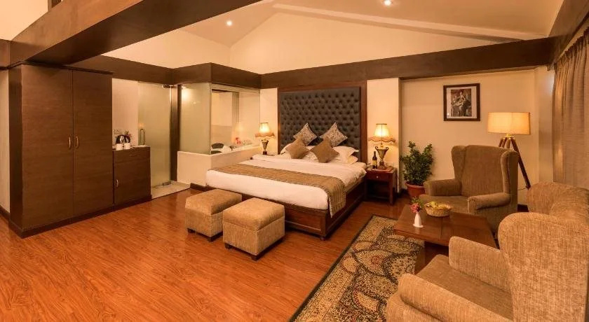 Lobby & Reception