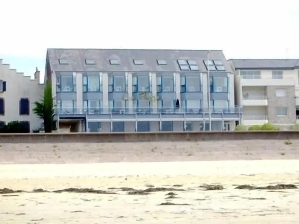 Hotel De La Plage D'erquy