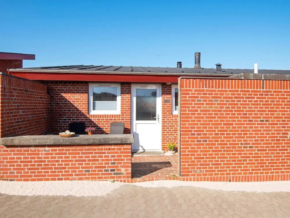 Beautiful Holiday Home in Henne Near Sea