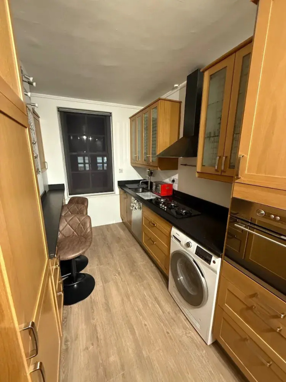 Covent Garden 1-bed Apt Sleeps 4, 7 min to Station — фото