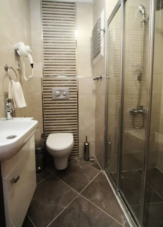 Standard Triple room with balcony