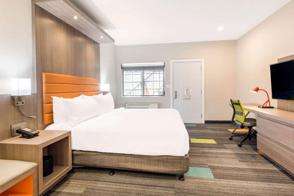 Отель Rodeway Inn near Melrose Ave в Лос-Анджелесе