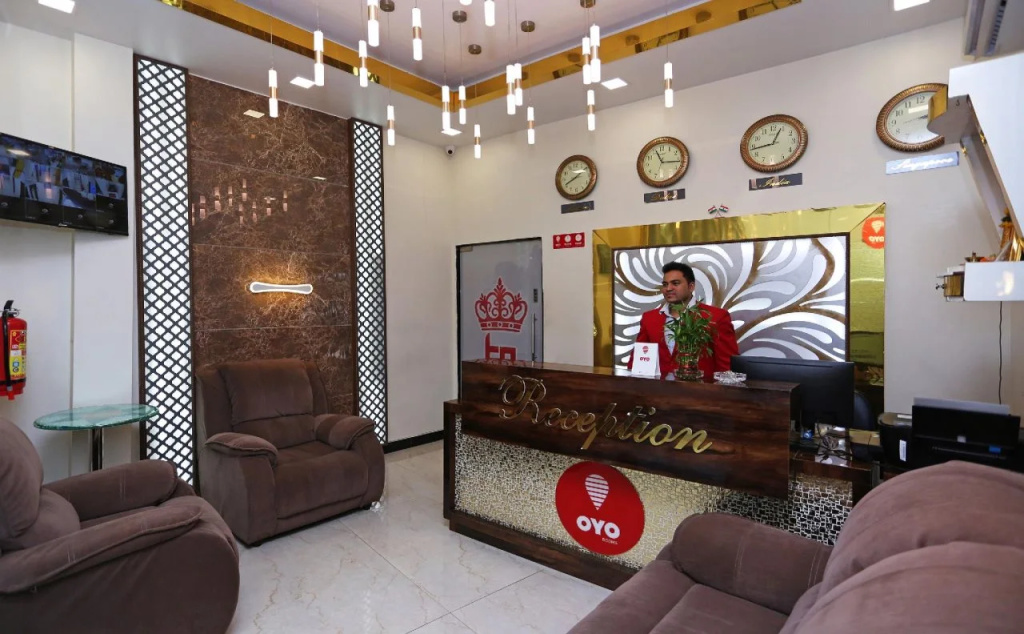 Lobby & Reception