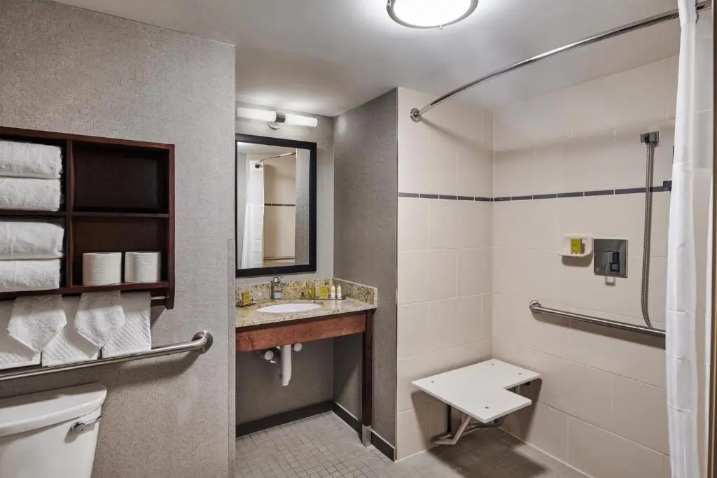 DoubleTree by Hilton Raleigh Crabtree Valley - Chambres