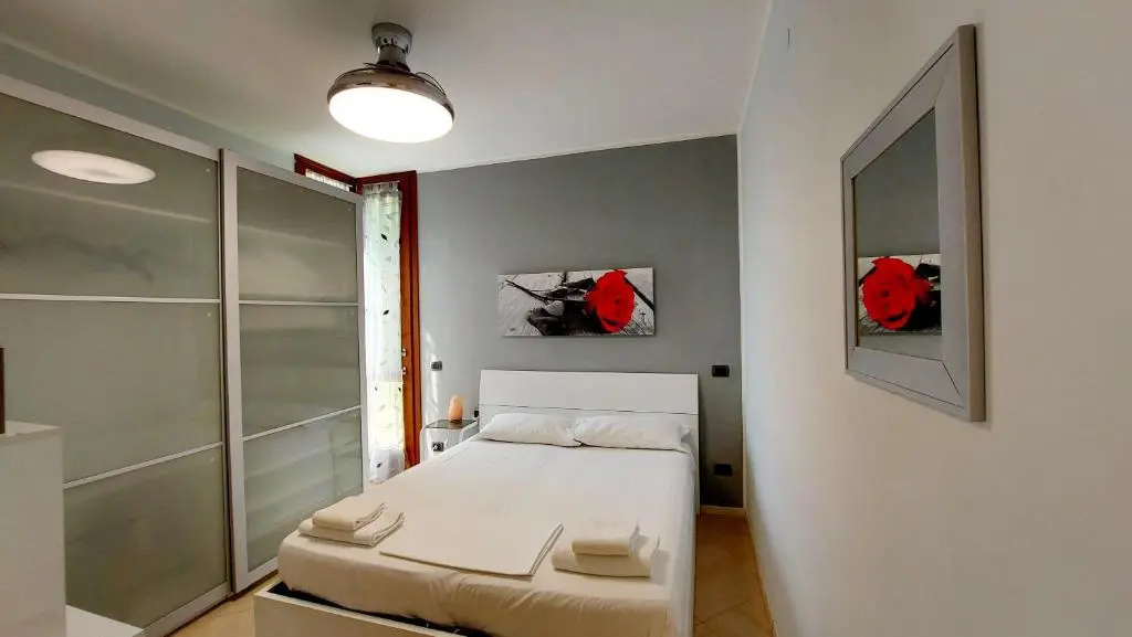 Colors POOL apartment