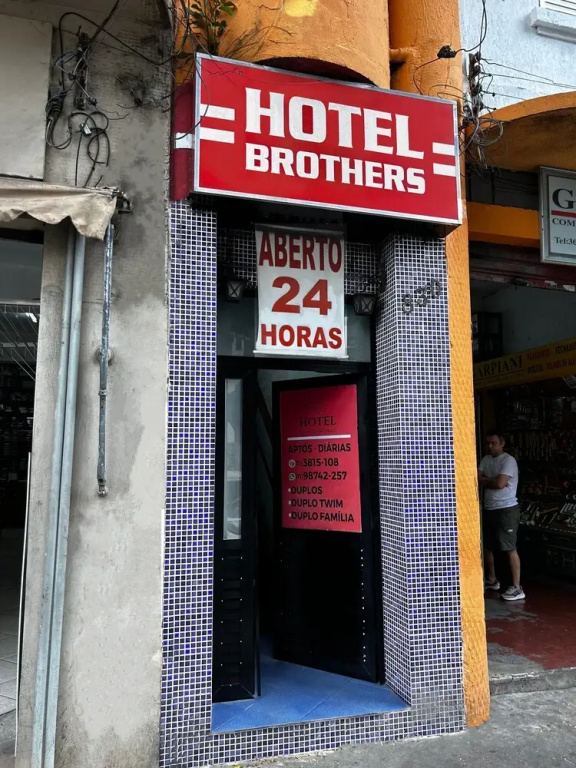 Hotel Brothers
