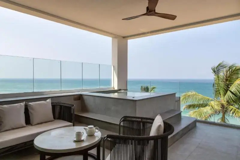 Crystal Sands Sky Villas