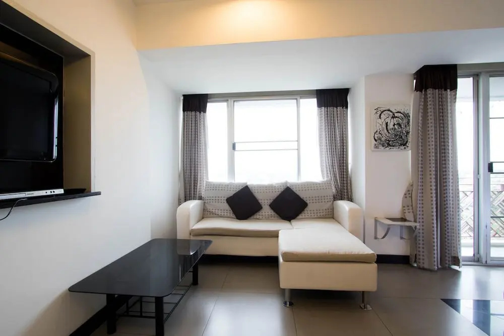 Galare Thong Tower - Chambres