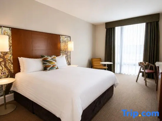 Mercure Sheffield St Paul's Hotel & Spa - Tap to explore photos