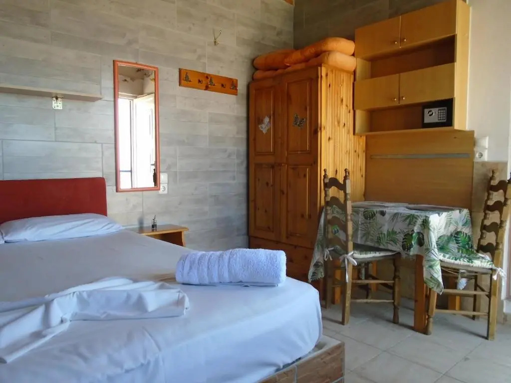 Standard Double room with balcony and with sea view (full double bed)