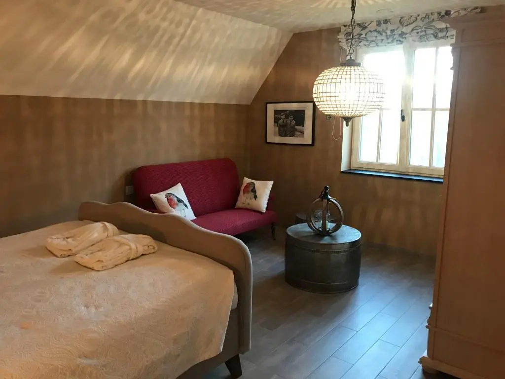 Standard Double room with garden view (full double bed)