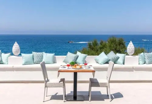 Beach & Waterfront