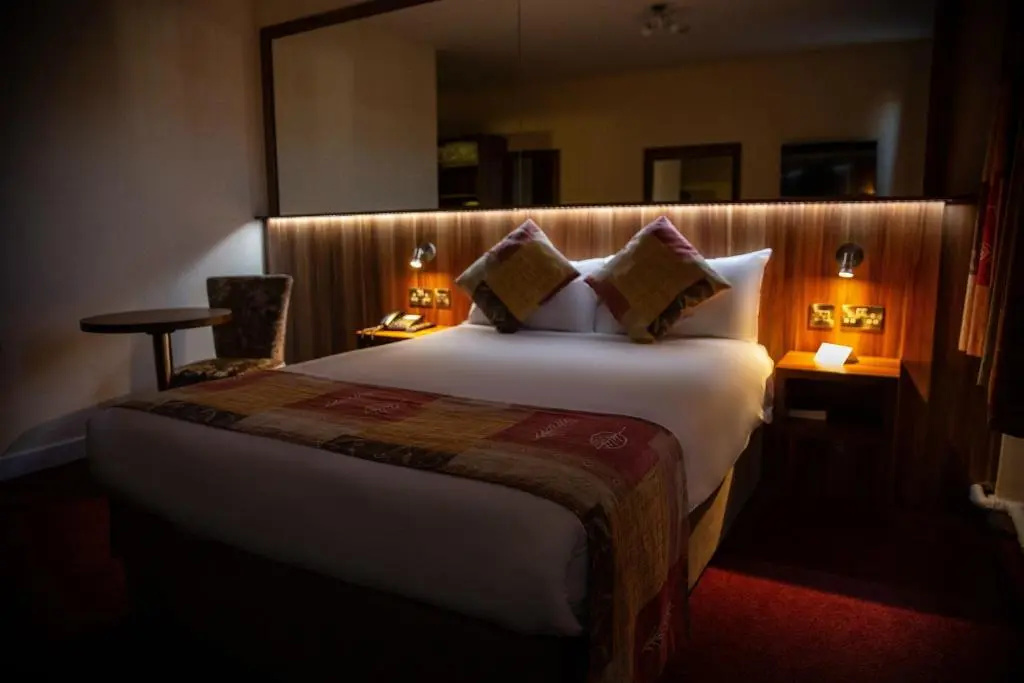 Standard Double room (full double bed)