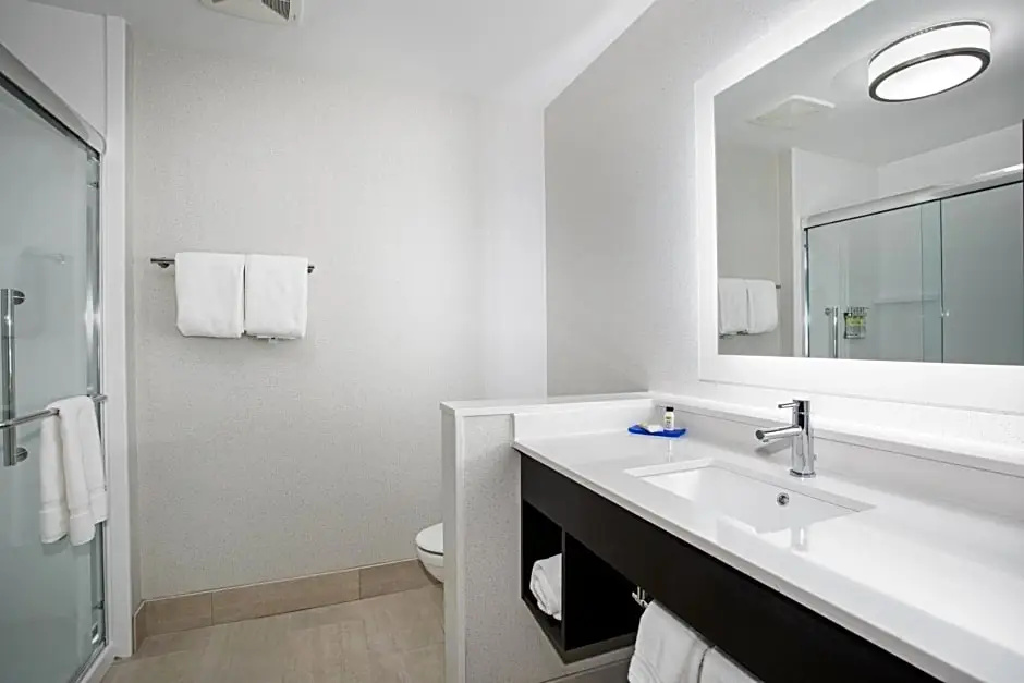 Double Suite (twin beds)