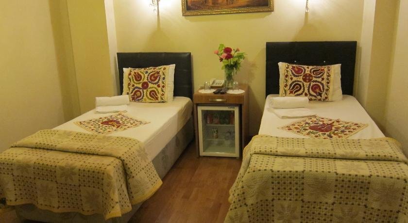 gallery_image_hidden_37