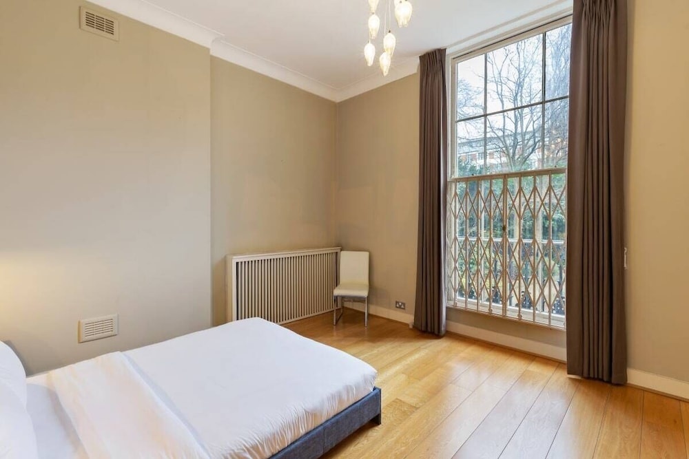Modern & Cosy One Bedroom Apartment, Close to Tube