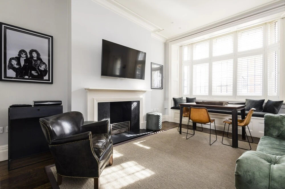 The Berkeley Square Suite — 5