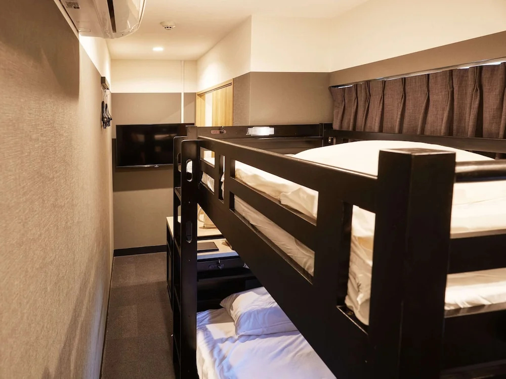 Economy room
