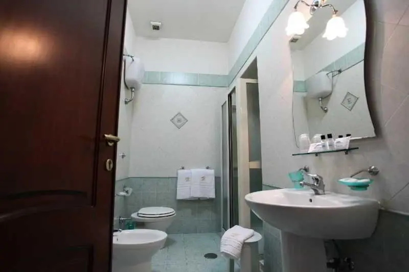 Standard Quadruple room with balcony