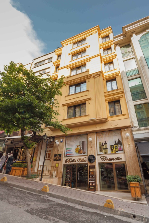 Istanbul Old City Beyazid Belmond Hotel — фото