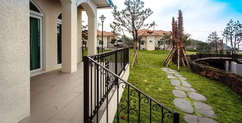 Via Shinum House Pension
