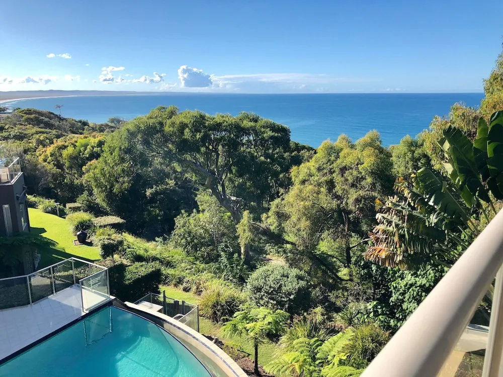 3 Bedrooms Apartment with balcony and with ocean view