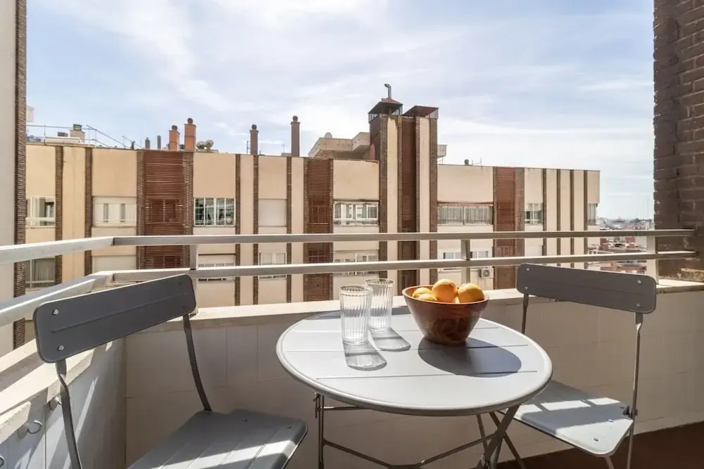 Villa - 2 Bedrooms and 2 Balcony in Castilla