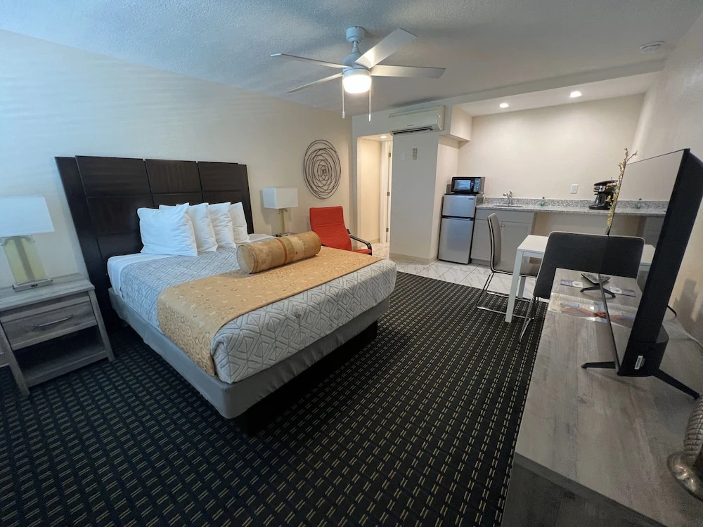Beachside Resort Motel