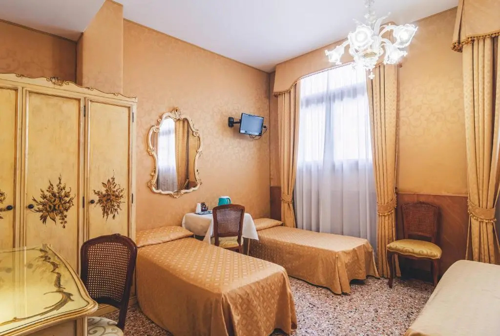 Comfort Triple room