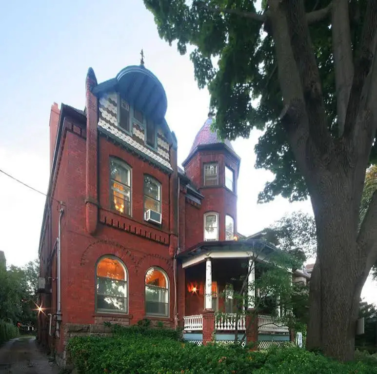Bonnevue Manor Toronto