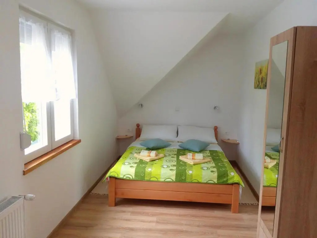 Standard Double room with garden view full double bed