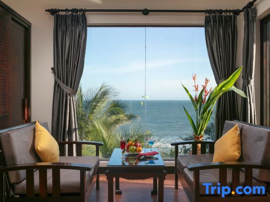 Sea Lion Beach Resort & Spa