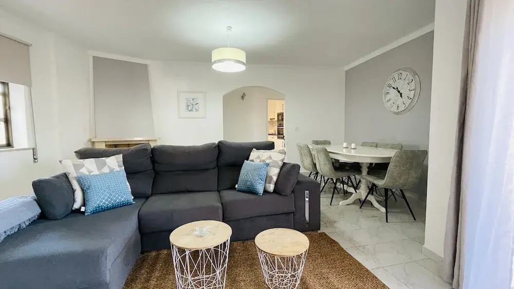 3 Bedrooms Apartment with balcony