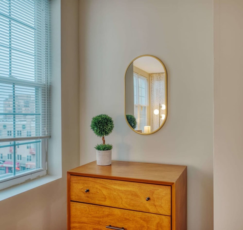 Cherry Suites 3BR Apt w W D Foosball Table