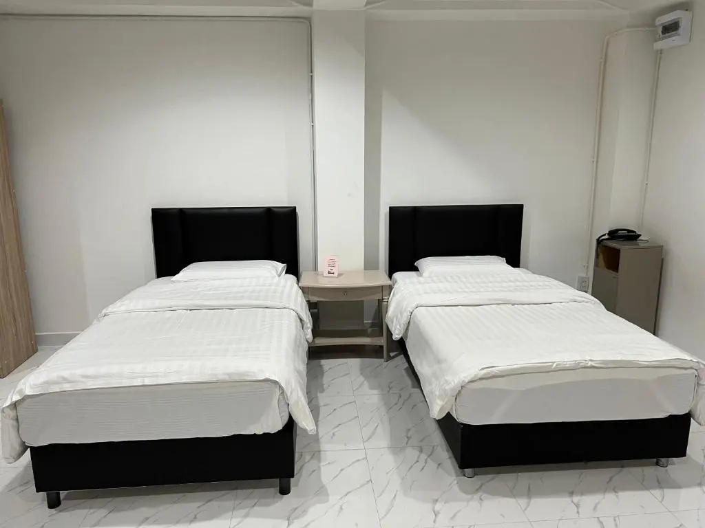 Suite with city view