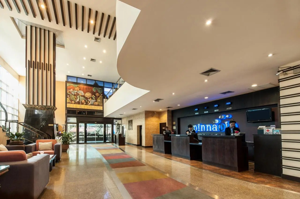 Pinnacle Lumpini Park Hotel — фото