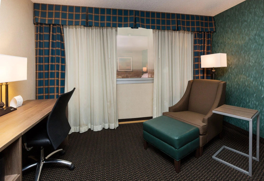 Holiday Inn Downtown - Mercy Area by IHG - Chambres