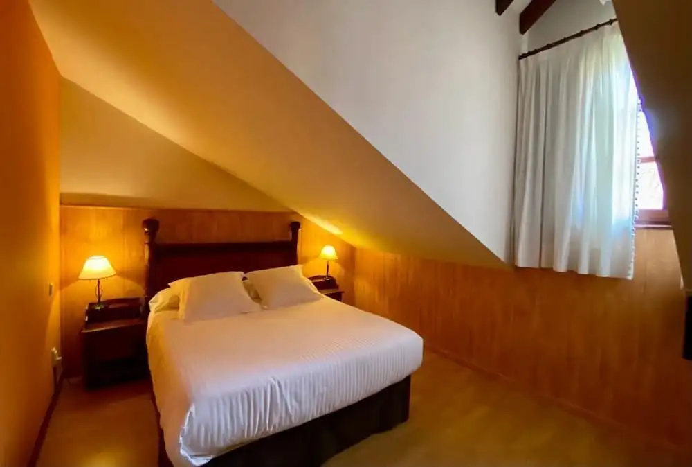 Economy Double room (full double bed)