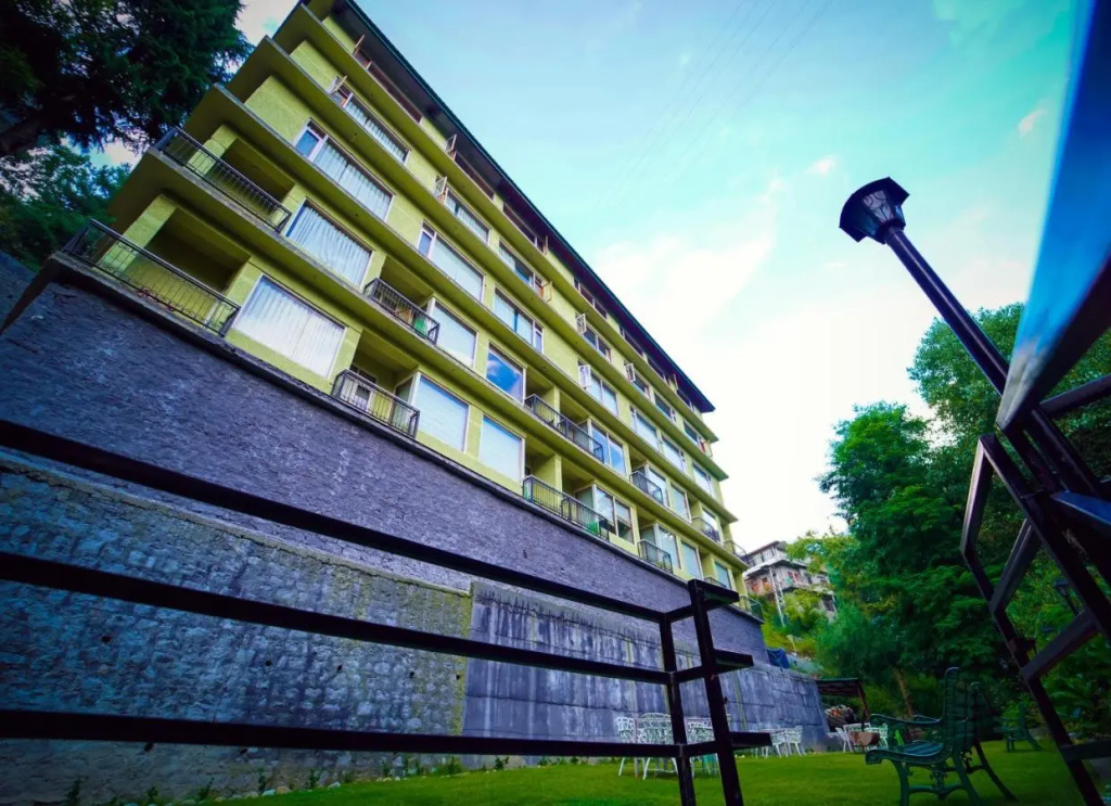 Regenta Place Green Leaf Manali- A Centrally Heated Resort