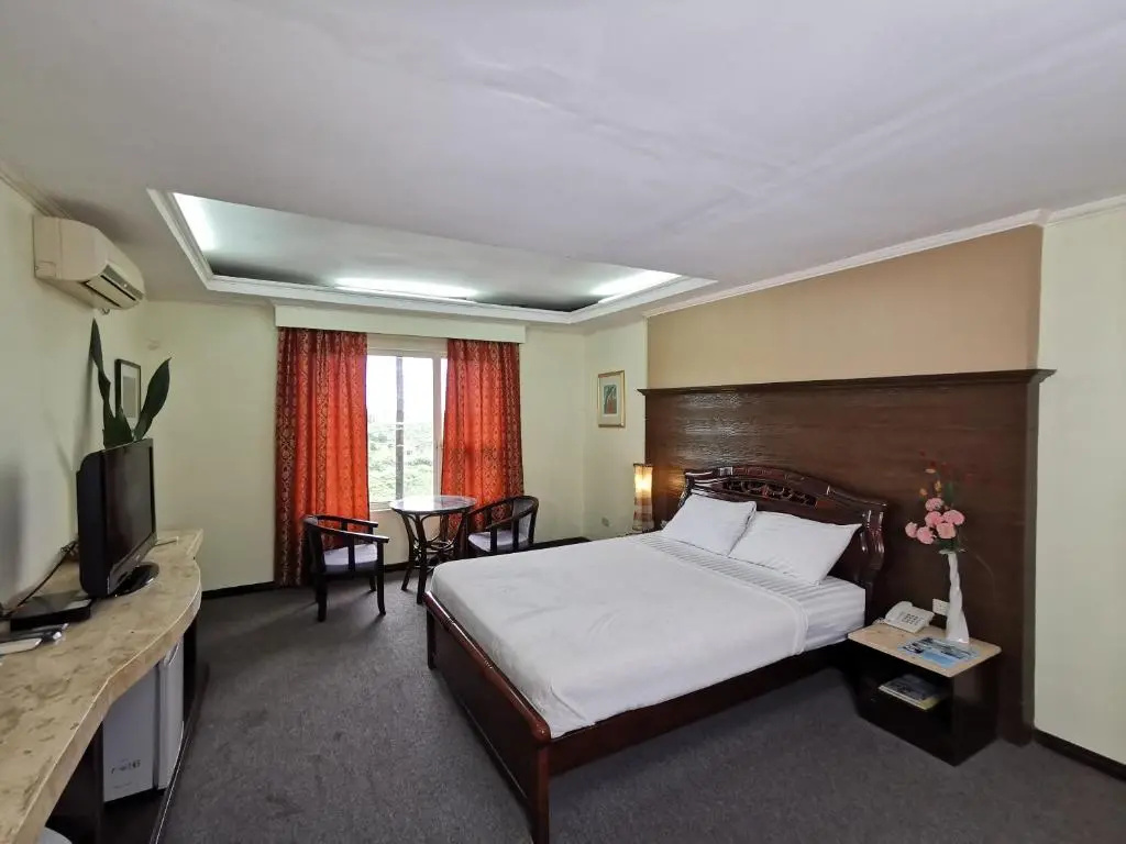 Superior Double room (full double bed)