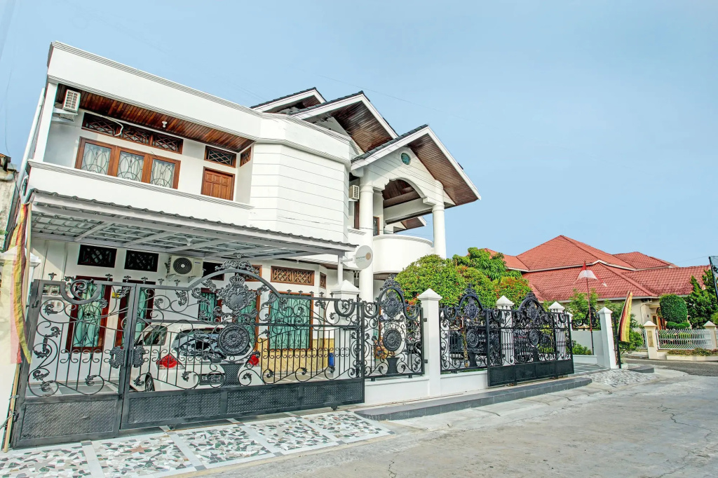 Capital O 92990 Nena Kostel Syariah