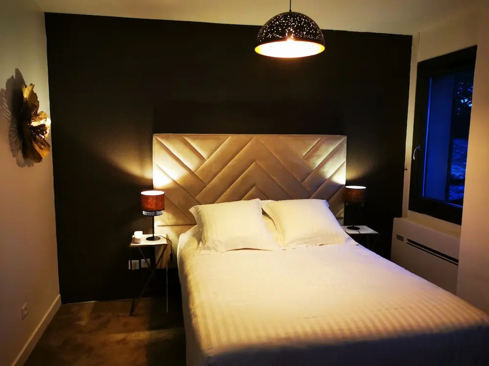 Comfort room